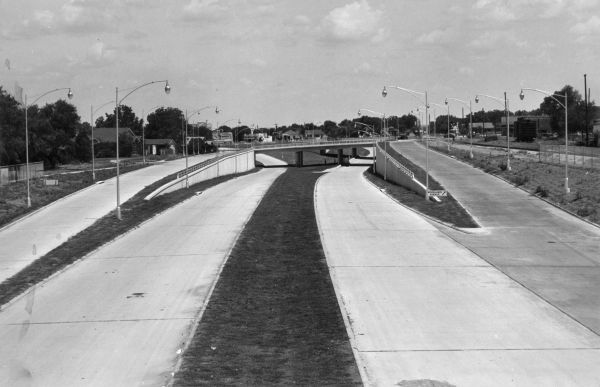I-10 at Woodlawn Ave. looking north in 1949